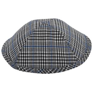 כיפה בד 19 ס"מ משובץ שחור כחול