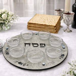 צלחת פסח עץ דמוי שיש אפור כולל צלוחיות ורגליות