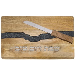 מגש חלה עץ עם אפוקסי אפור וסכין 41x28 ס"מ