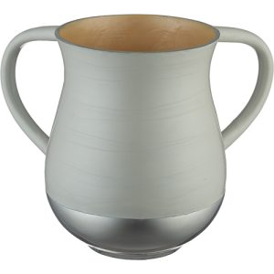 נטלה מהודרת קלה מאלומיניום בגוון כסף 13 ס"מ