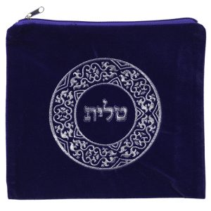תיק לטלית קטיפה כחול בהיר עם ריקמה, קטן- 24*26