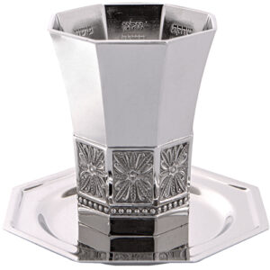 גביע נהרות עם תחתית ללא זהב