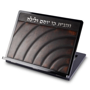 שטנדר מעץ עם פלקטה דמוי עור 38x31